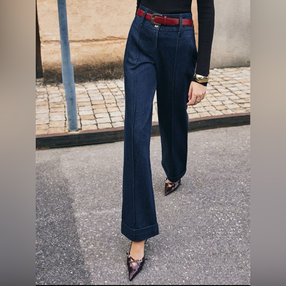 Belted dark denim straight jeans